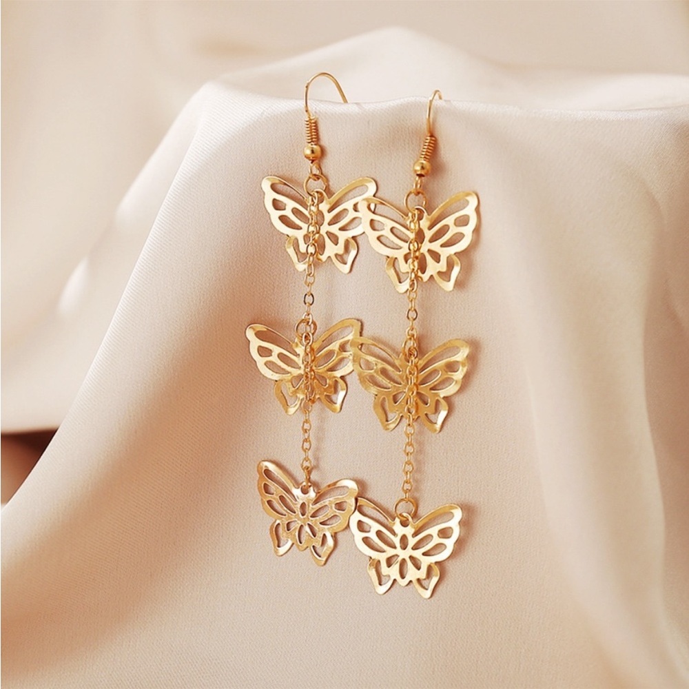 Beautiful Hollow Butterfly 🦋 Drop Earrings